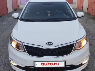 2017 Kia Rio III Рестайлинг, белый, 1500000 рублей, вид 1