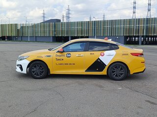 2019 Kia Optima IV Рестайлинг, белый, 1000000 рублей, вид 4