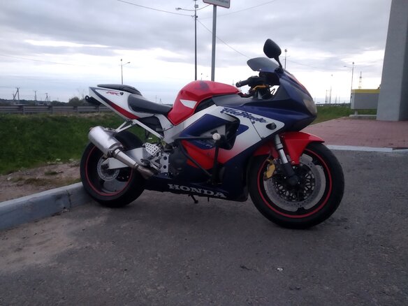 2001 Honda CBR 929RR Fireblade, белый, 340000 рублей - вид 5