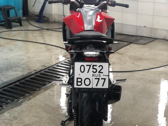 2020 BMW F 900 XR, красный - вид 8