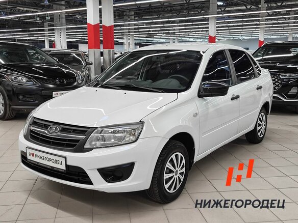 2017 Lada (ВАЗ) Granta I, белый, 421000 рублей