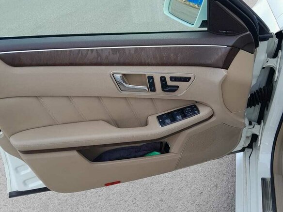 2011 Mercedes-Benz E-Класс 350 IV (W212, S212, C207), чёрный, 2000000 рублей - вид 12
