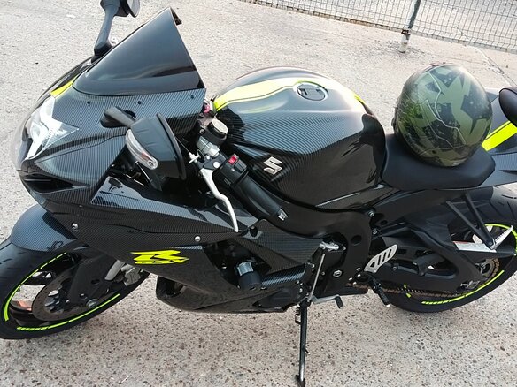 2011 Suzuki GSX-R 750, чёрный - вид 6