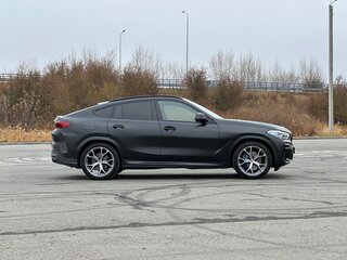 2023 BMW X6 40i III (G06), чёрный, 10000000 рублей, вид 5