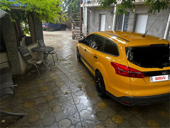 2016 Ford Focus III Рестайлинг, жёлтый, 808000 рублей - вид 12