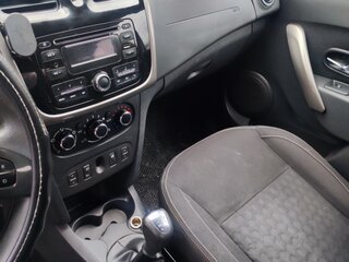 2015 Renault Logan II, белый, 650000 рублей, вид 5