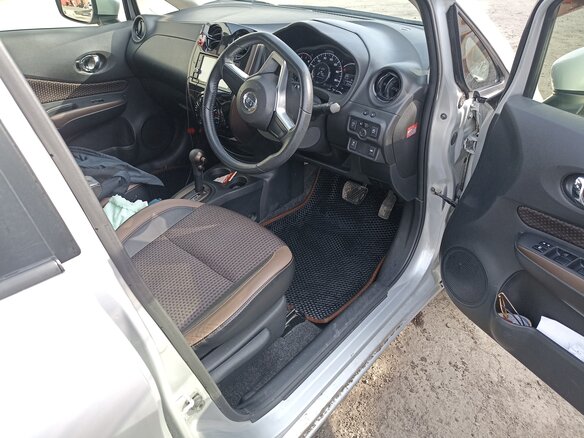 2016 Nissan Note II Рестайлинг, серебристый, 1050000 рублей - вид 3