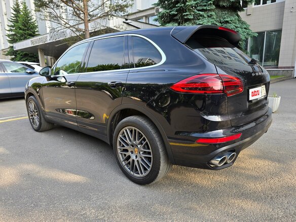 2016 Porsche Cayenne Diesel II Рестайлинг (958), чёрный, 3650000 рублей - вид 6