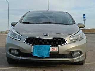 2014 Kia Ceed II, серебристый, 1200000 рублей, вид 3
