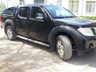 2011 Nissan Navara (Frontier) III (D40) Рестайлинг, чёрный, 2400000 рублей, вид 3