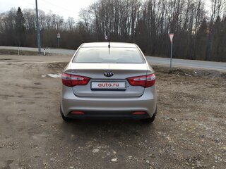 2013 Kia Rio III, бежевый, 750000 рублей, вид 3