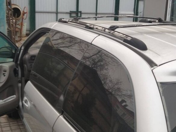 2002 Chrysler Voyager IV, серебристый, 480000 рублей - вид 13
