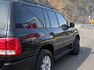 2004 Toyota Land Cruiser 100 Series Рестайлинг 1, чёрный, 2500000 рублей, вид 3