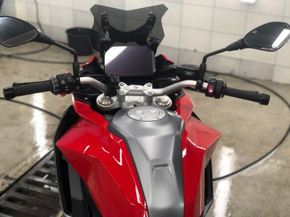 2020 BMW F 900 XR, красный - вид 5