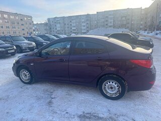 2012 Hyundai Solaris I, фиолетовый, 620000 рублей, вид 4