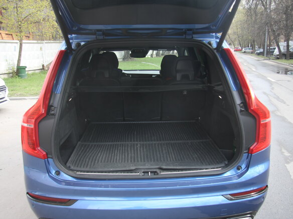 2018 Volvo XC90 II, синий - вид 18