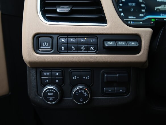 2022 Chevrolet Tahoe V, чёрный, 8500000 рублей - вид 15