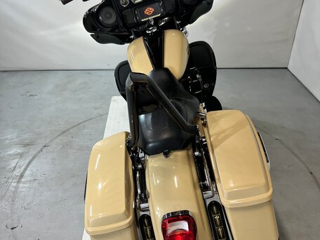 2014 Harley-Davidson Electra Glide, бежевый, 899000 рублей, вид 4
