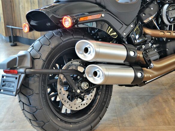 2024 Harley-Davidson Fat Bob, чёрный, 3100000 рублей - вид 6