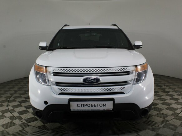 2015 Ford Explorer V, белый - вид 1