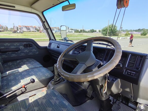 1992 Mazda Titan, белый, 4600000 рублей - вид 12