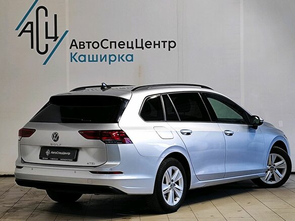 2021 Volkswagen Golf VIII, серый, 1589000 рублей - вид 2