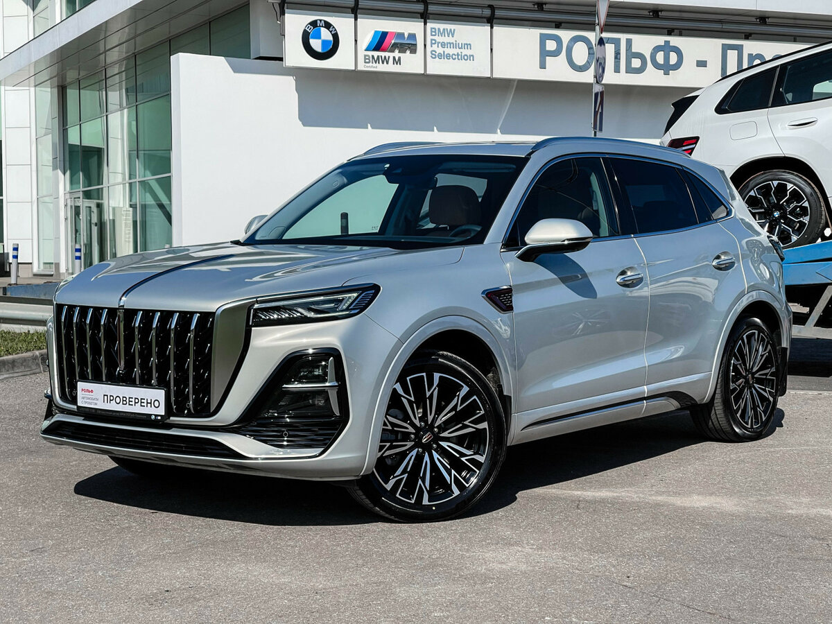 Открыть фотографии: Hongqi HS5 I Рестайлинг