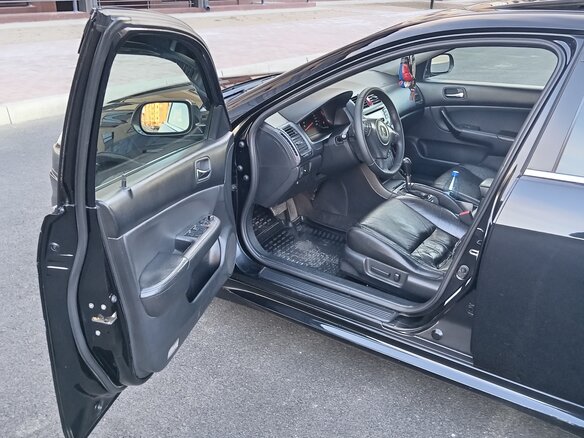 2008 Honda Accord VII Рестайлинг, чёрный, 1270000 рублей - вид 16