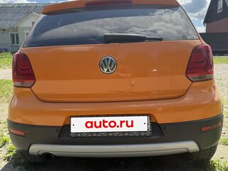 2011 Volkswagen Polo Cross V, оранжевый, 900000 рублей, вид 3