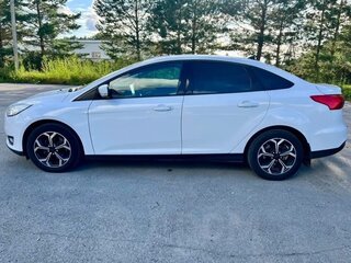 2017 Ford Focus III Рестайлинг, белый, 1100000 рублей, вид 4