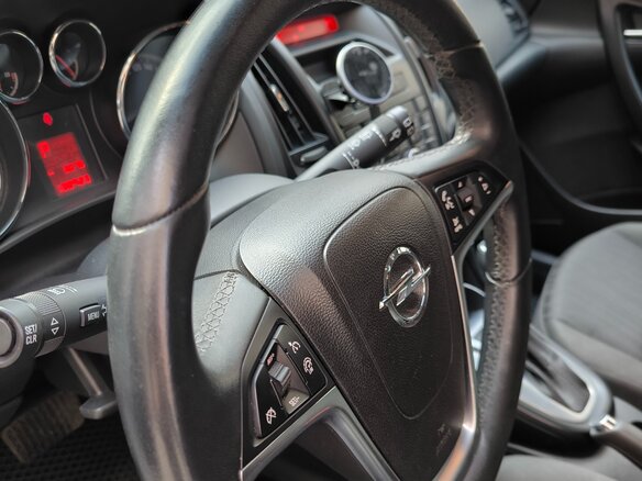 2012 Opel Astra J Рестайлинг, белый, 710000 рублей - вид 18