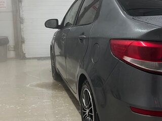 2016 Kia Rio III Рестайлинг, серый, 800000 рублей, вид 3