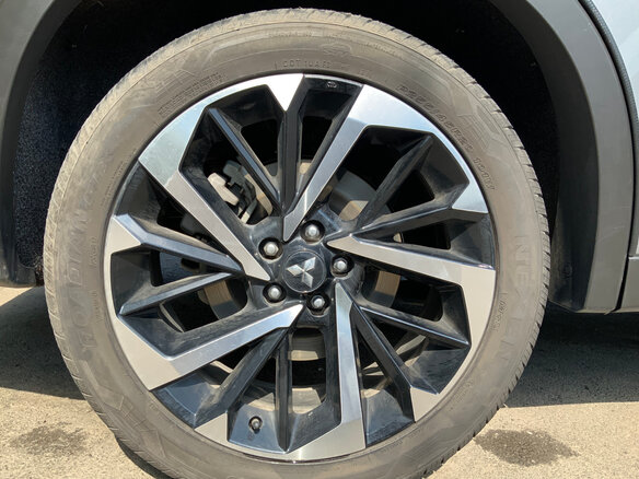 2021 Mitsubishi Outlander IV, серый, 3300000 рублей - вид 10