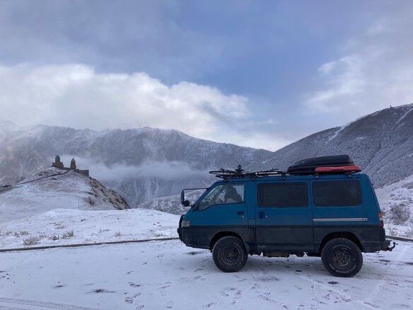 1989 Mitsubishi Delica III, синий, 600000 рублей - вид 11