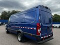 2024 Iveco Daily, синий, 4590000 рублей - вид 2