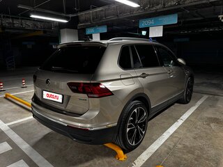 2021 Volkswagen Tiguan II Рестайлинг, коричневый, 3100000 рублей, вид 5