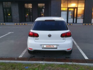 2009 Volkswagen Golf VI, белый, 880000 рублей, вид 3