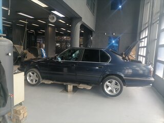 1989 BMW 7 серии 730i II (E32), синий, 1497000 рублей, вид 4