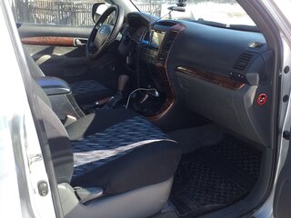 2007 Toyota Land Cruiser Prado 120 Series Рестайлинг, серебристый, 2200000 рублей, вид 5