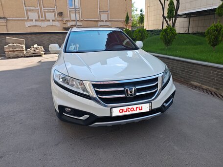 2014 Honda Crosstour I Рестайлинг, белый, 1600000 рублей, вид 5