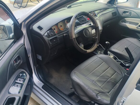 2004 Mitsubishi Lancer IX, серебристый, 637000 рублей - вид 5