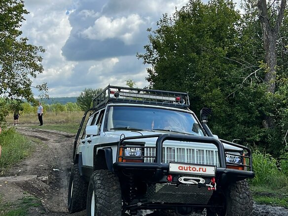 1991 Jeep Cherokee II (XJ), белый - вид 1