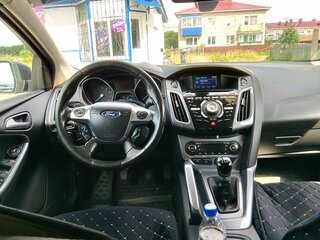 2011 Ford Focus III, чёрный, 700000 рублей, вид 5
