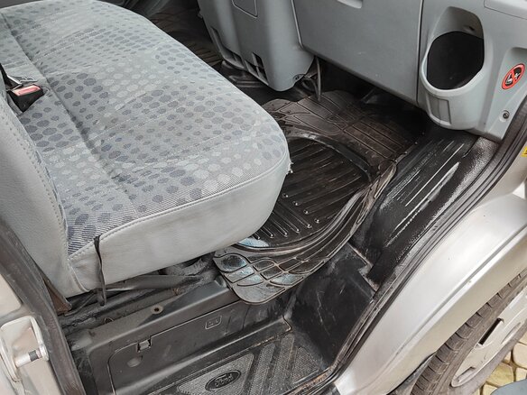 2011 Ford Transit, серебристый, 915000 рублей - вид 18