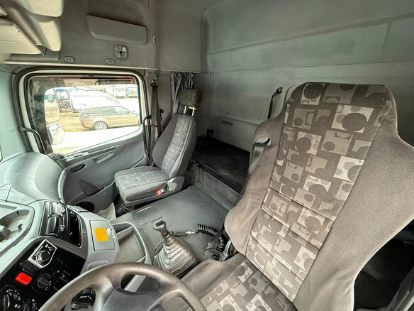 2006 Mercedes-Benz Axor, белый, 2300000 рублей - вид 12