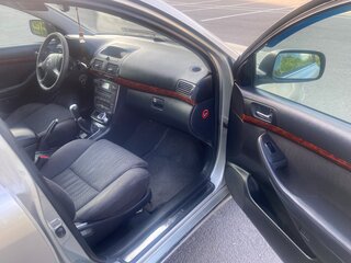 2005 Toyota Avensis II, серебристый, 570000 рублей, вид 4