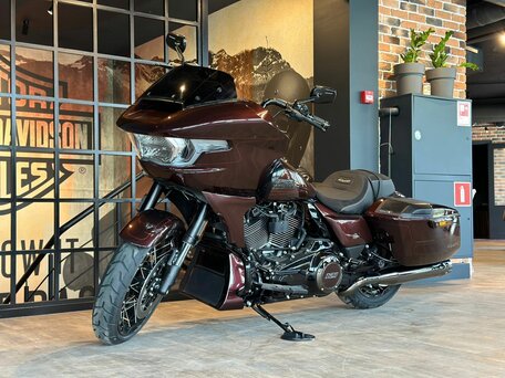 2024 Harley-Davidson CVO Road Glide, пурпурный, 6350000 рублей, вид 1