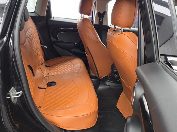 2022 Mini Hatch Cooper III (F55/F56) Рестайлинг 2, чёрный, 1740000 рублей - вид 11