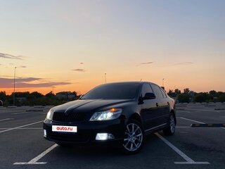 2011 Skoda Octavia II (A5) Рестайлинг, чёрный, 750000 рублей, вид 1