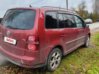 2010 Volkswagen Touran I Рестайлинг, красный, 630000 рублей, вид 4